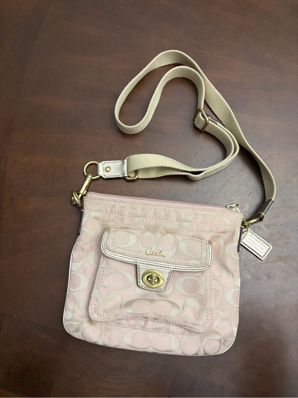 Vintage Coach Penelope Pink Turnlock Crossbody with Gold Hardware
